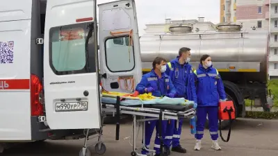 Врач Звонков рекомендует россиянам не трогать пострадавших в ДТП